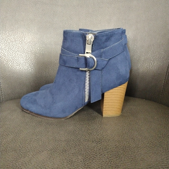 Apt 9 Navy Blue Boots Size 8.5 - Picture 3 of 9